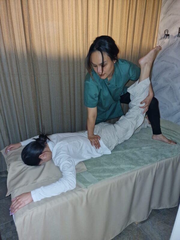 traditional thai massage